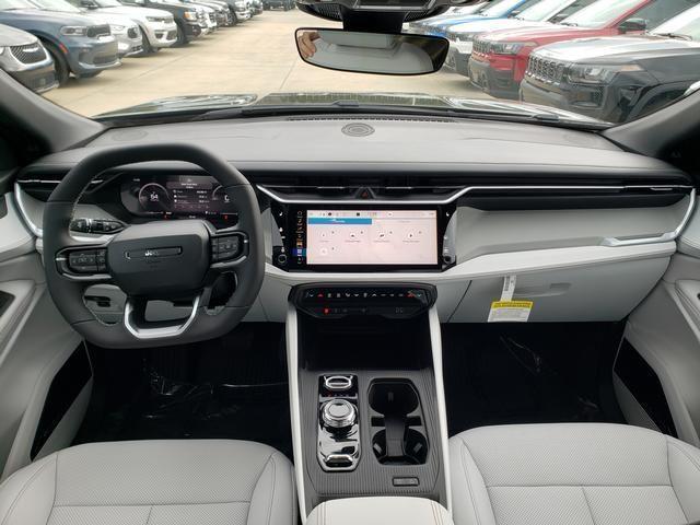 new 2026 Jeep Cherokee car, priced at $39,138