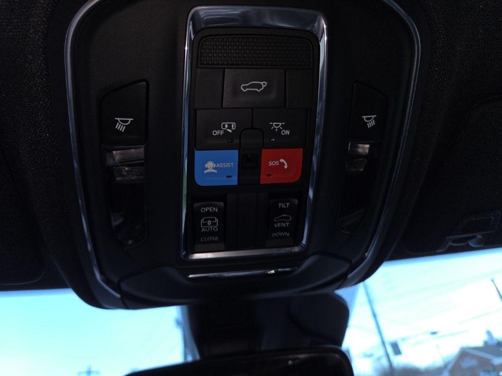 used 2024 Jeep Grand Cherokee L car, priced at $38,981