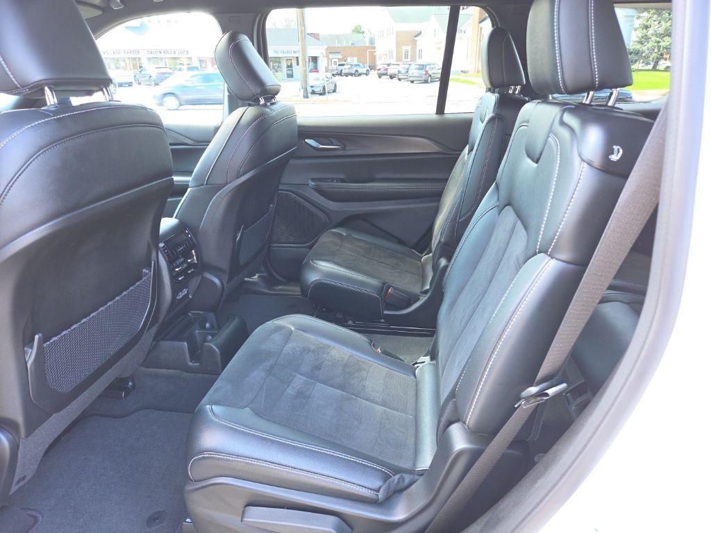 used 2024 Jeep Grand Cherokee L car, priced at $38,981