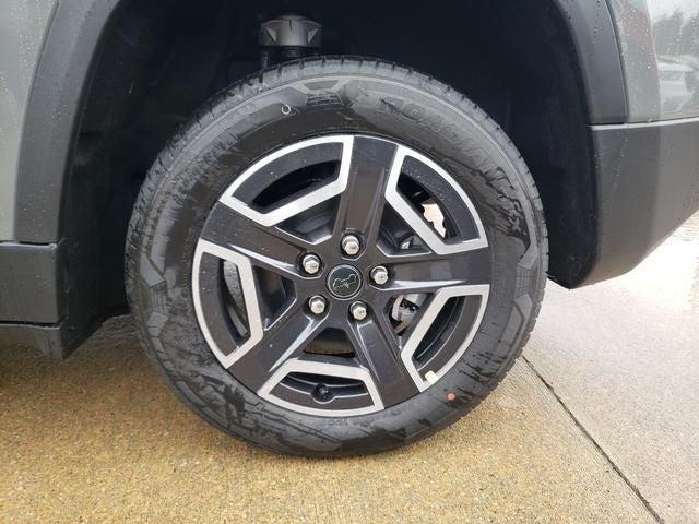 new 2026 Jeep Cherokee car, priced at $40,590