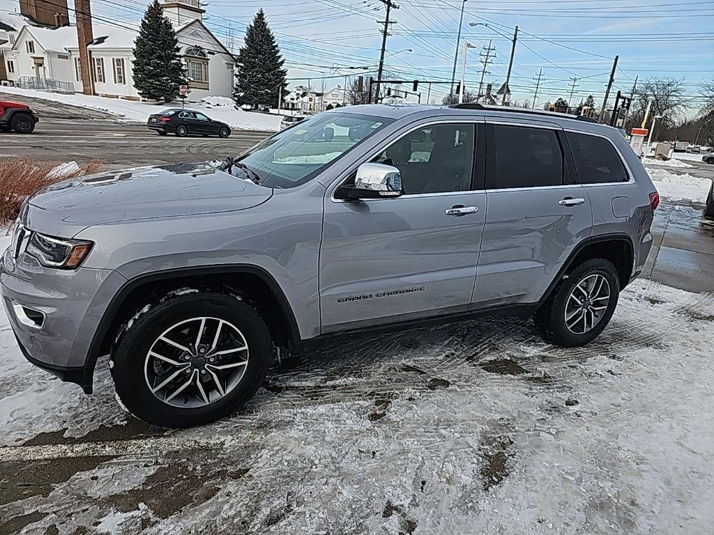 used 2020 Jeep Grand Cherokee car, priced at $21,981