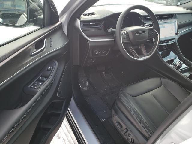 new 2026 Jeep Grand Cherokee car, priced at $42,968