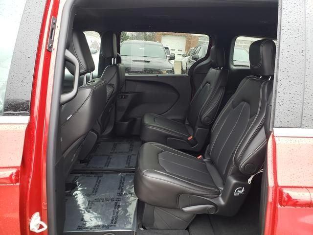 new 2026 Chrysler Pacifica car, priced at $39,965