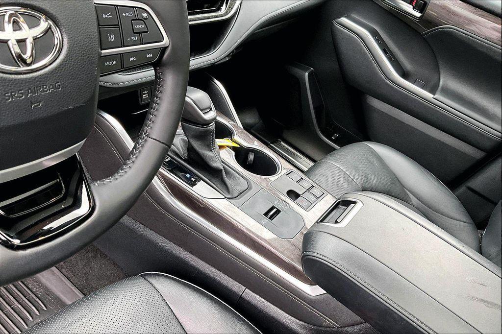 used 2023 Toyota Highlander Hybrid car, priced at $48,665