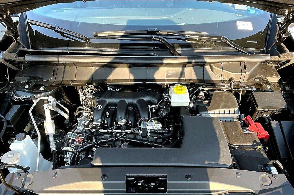 new 2025 Nissan Pathfinder car, priced at $38,187