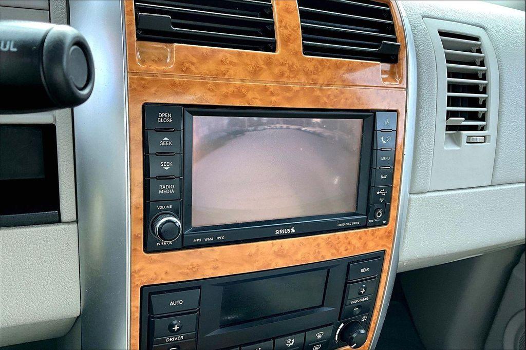 used 2009 Chrysler Aspen Hybrid car, priced at $12,988