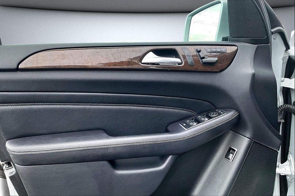 used 2015 Mercedes-Benz M-Class car, priced at $15,111