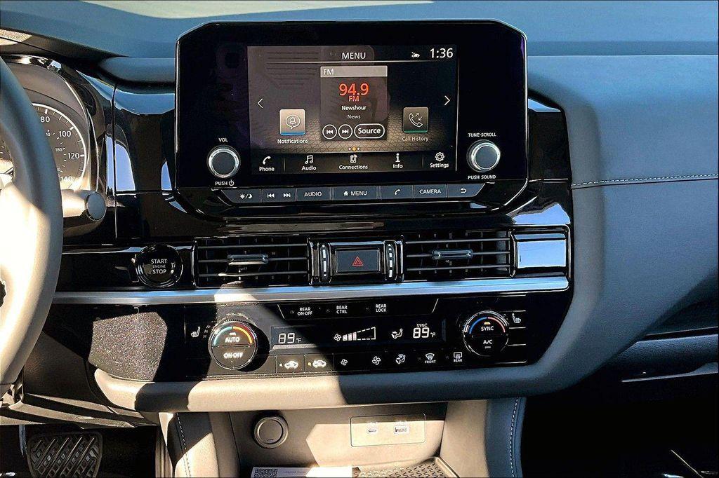 new 2025 Nissan Pathfinder car, priced at $35,572