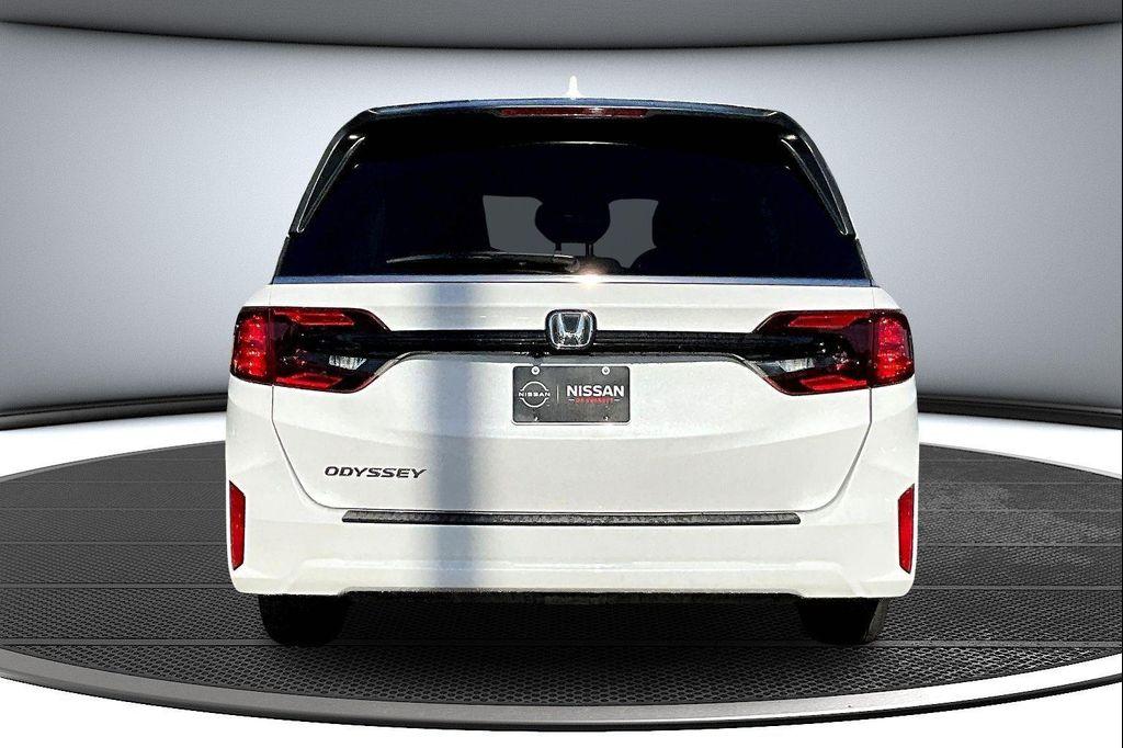 used 2025 Honda Odyssey car, priced at $35,671