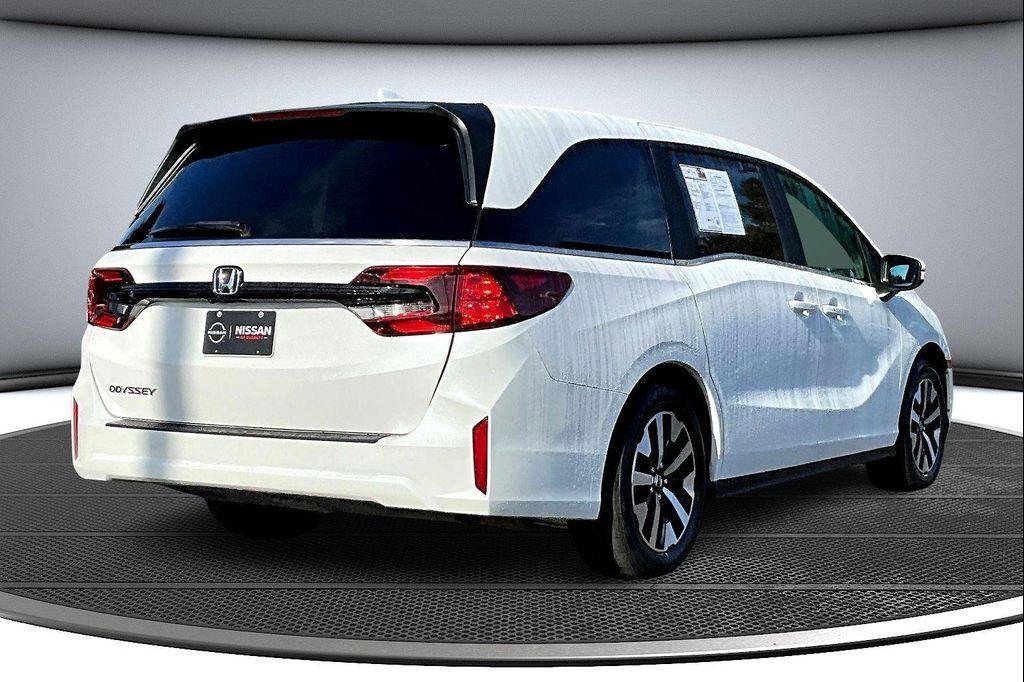 used 2025 Honda Odyssey car, priced at $35,671