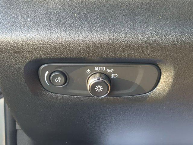 used 2023 Chevrolet Traverse car, priced at $28,274