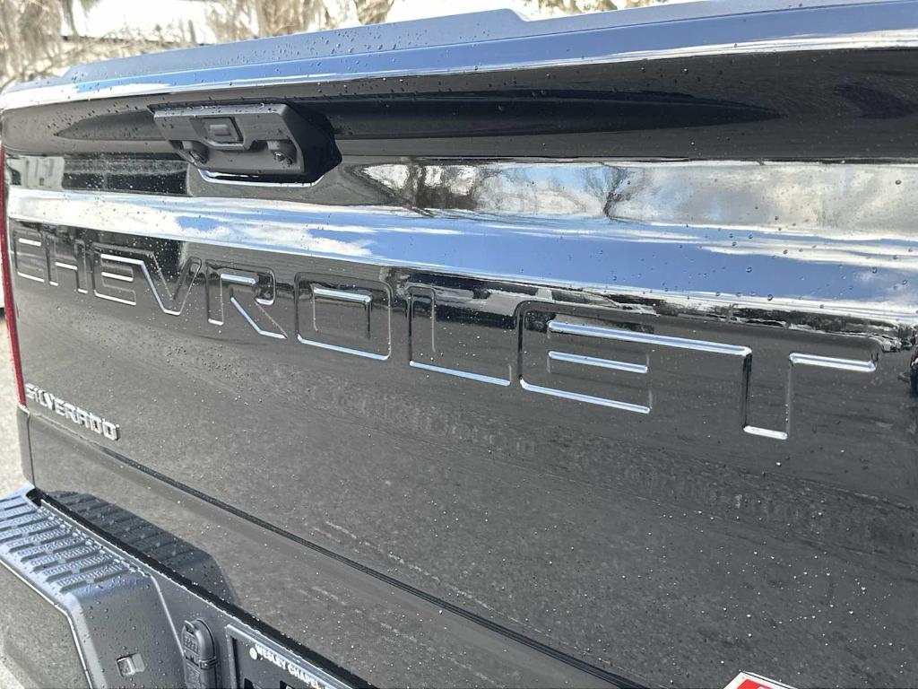 new 2026 Chevrolet Silverado 1500 car, priced at $42,005