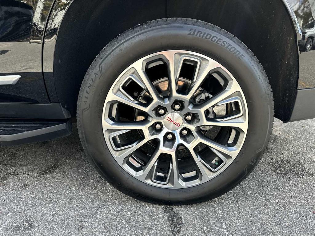 2025 Onyx Black GMC Yukon