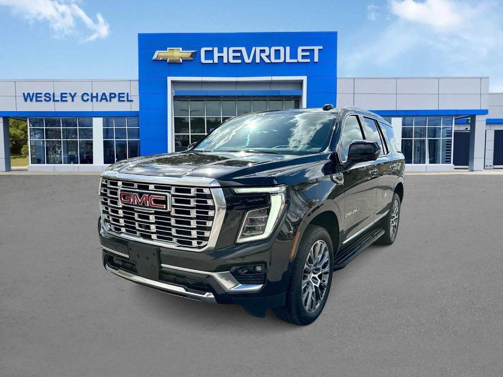 used 2025 GMC Yukon car, priced at $72,499