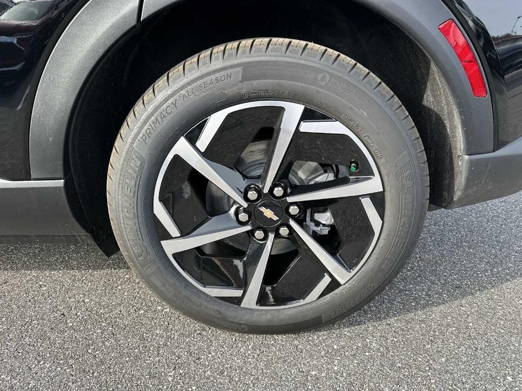 new 2026 Chevrolet Equinox EV car, priced at $28,065