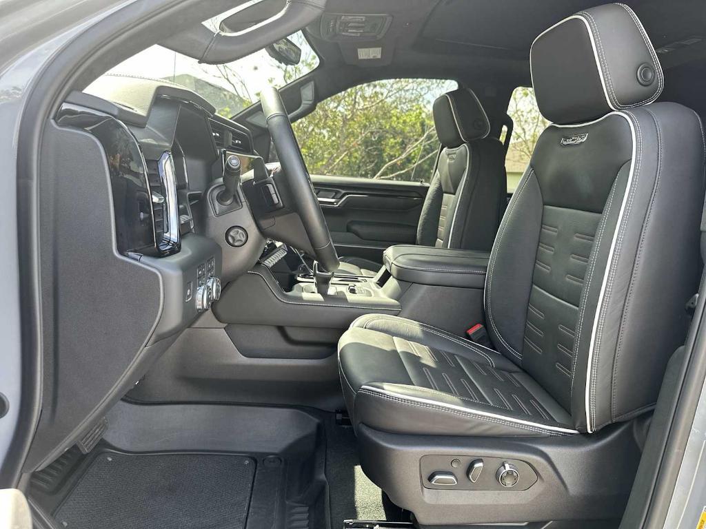 used 2025 GMC Sierra 1500 car, priced at $70,135