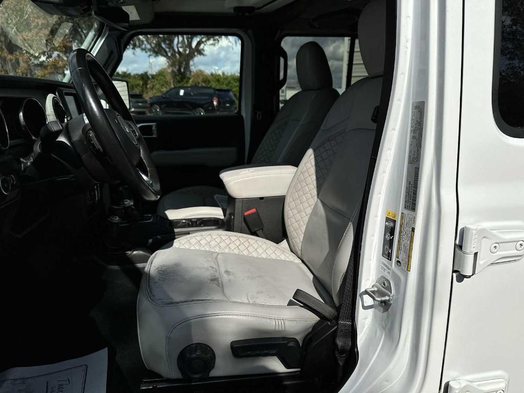 used 2022 Jeep Wrangler Unlimited car, priced at $26,399