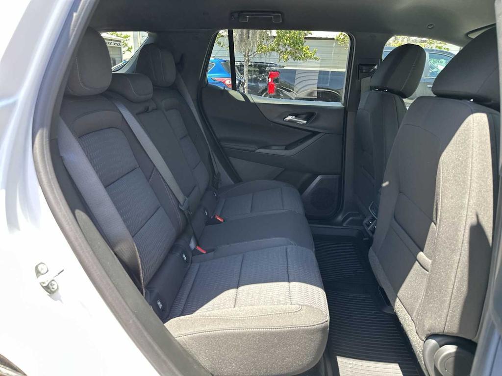 new 2026 Chevrolet Equinox car, priced at $27,203