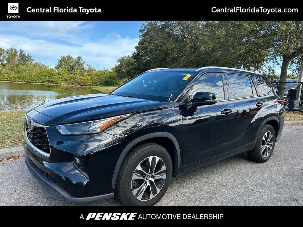 used 2022 Toyota Highlander car, priced at $28,437