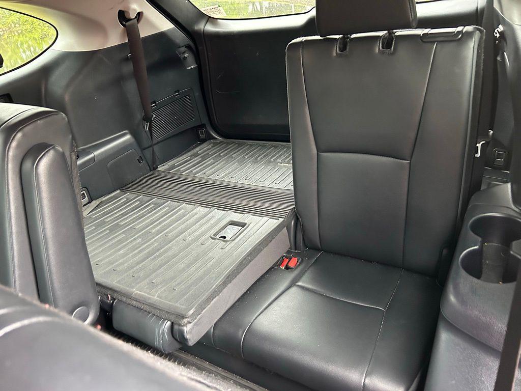 used 2024 Toyota Highlander car, priced at $38,977