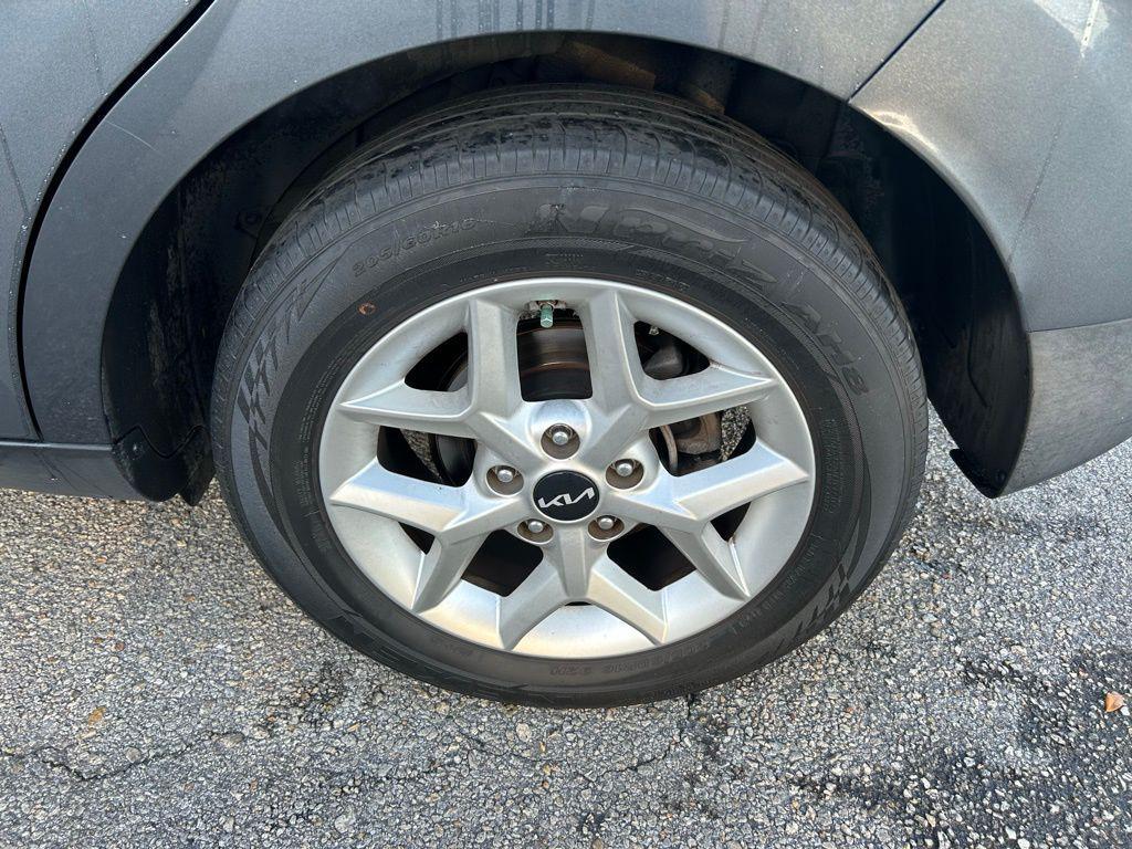 used 2022 Kia Soul car, priced at $15,437