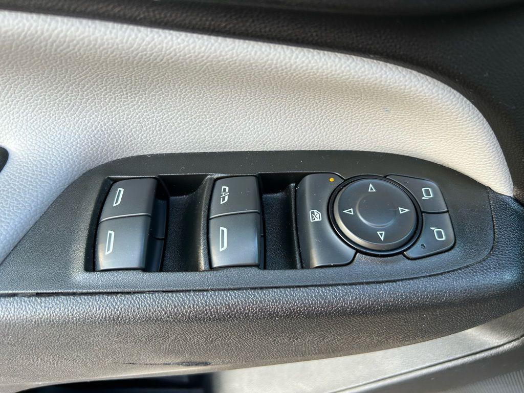 used 2024 Chevrolet Equinox car