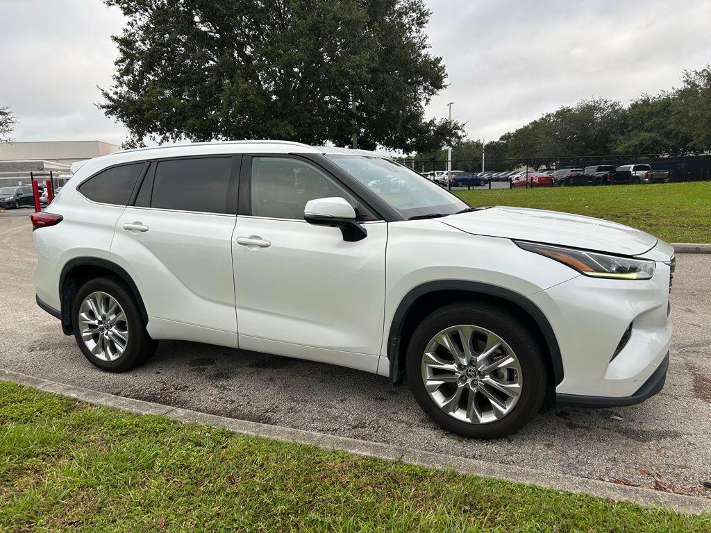 used 2023 Toyota Highlander car, priced at $32,977