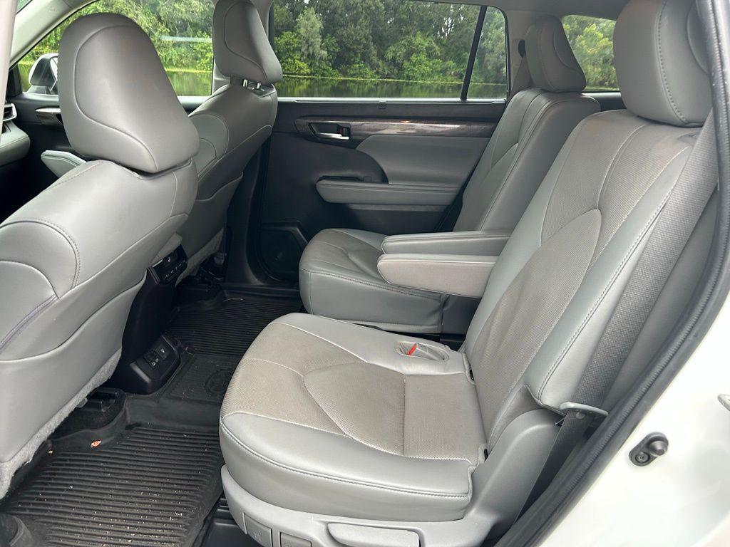 used 2023 Toyota Highlander car, priced at $32,977