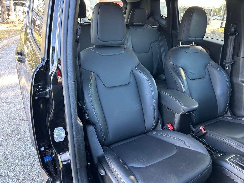 used 2023 Jeep Renegade car, priced at $23,937