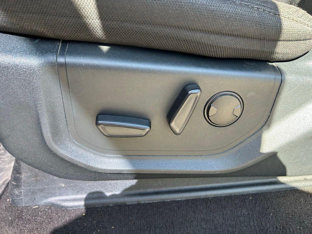 used 2020 Ford F-150 car, priced at $19,937