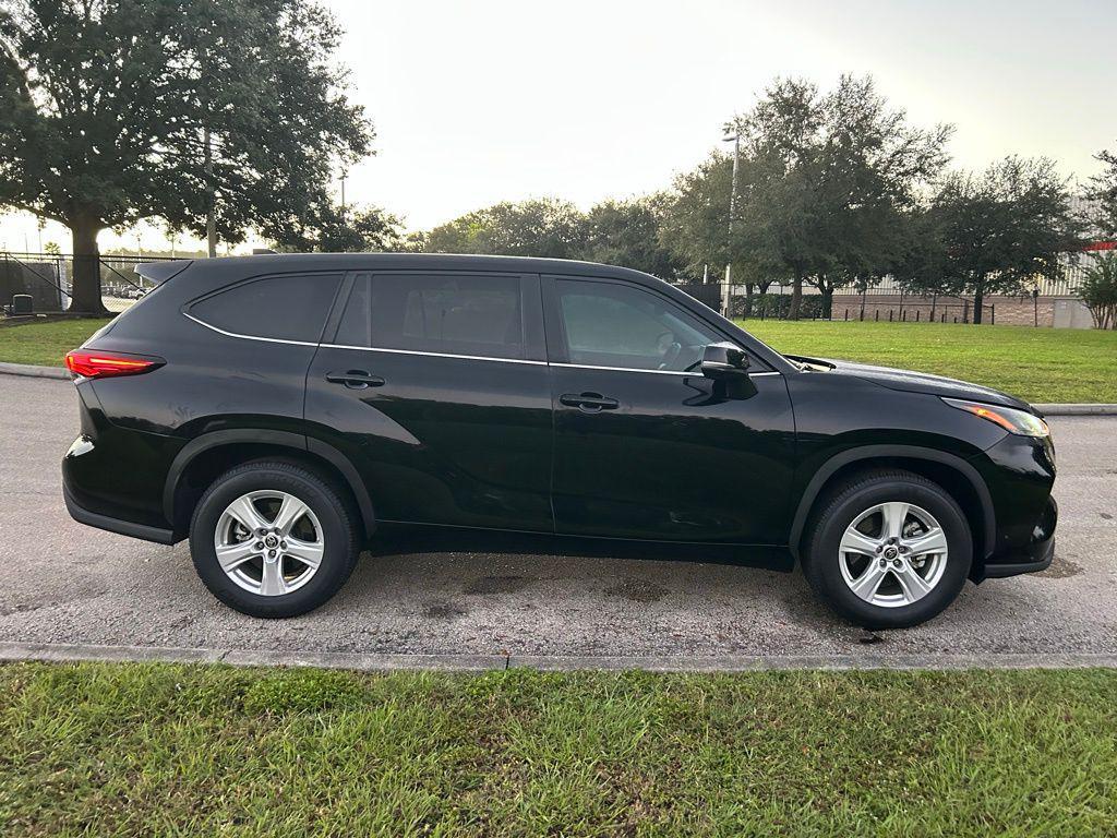 used 2023 Toyota Highlander car, priced at $29,777