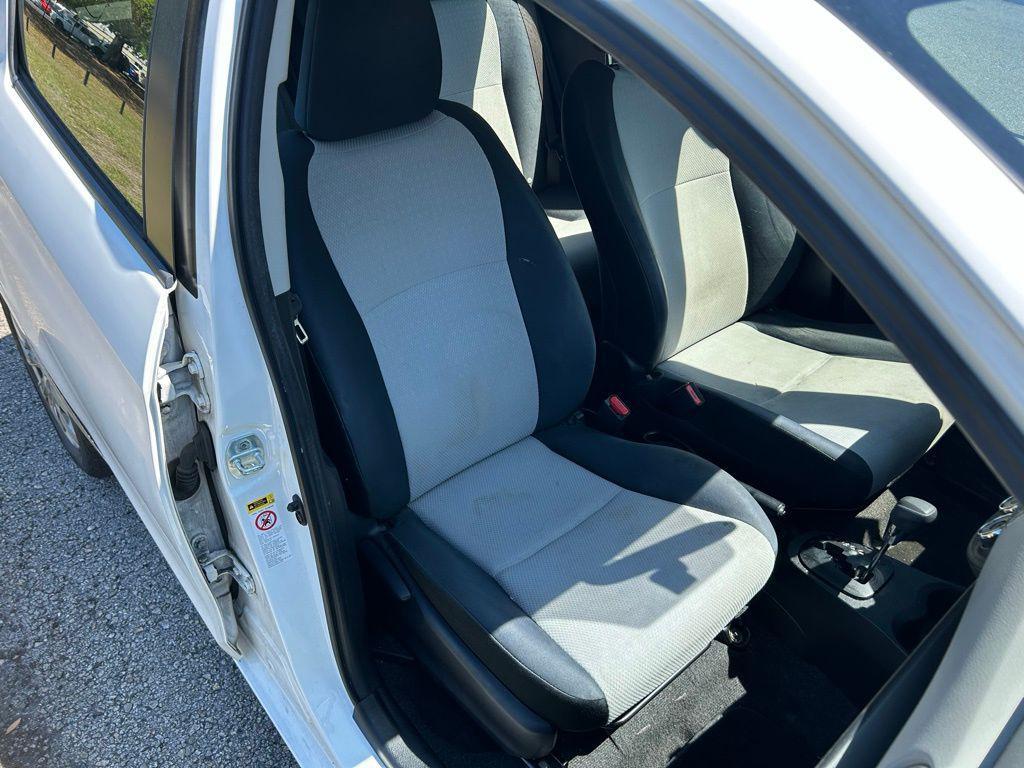 used 2013 Toyota Yaris car