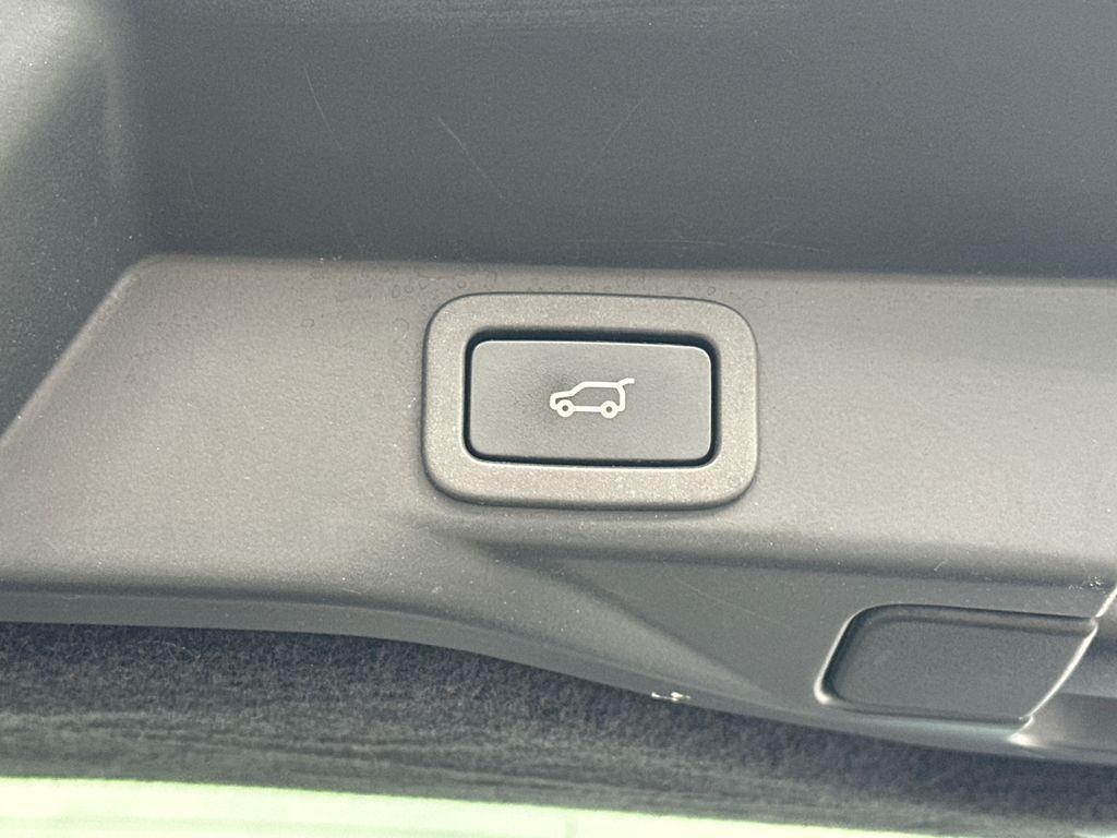 used 2016 Land Rover Range Rover Sport car, priced at $18,000