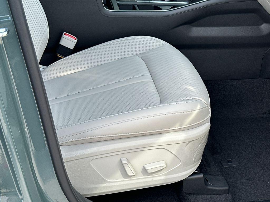 new 2026 Kia Sorento Plug-In Hybrid car, priced at $47,347