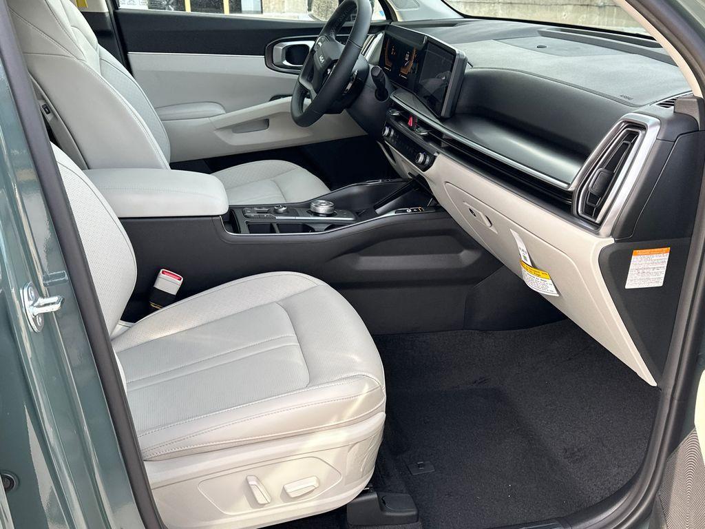 new 2026 Kia Sorento Plug-In Hybrid car, priced at $47,347