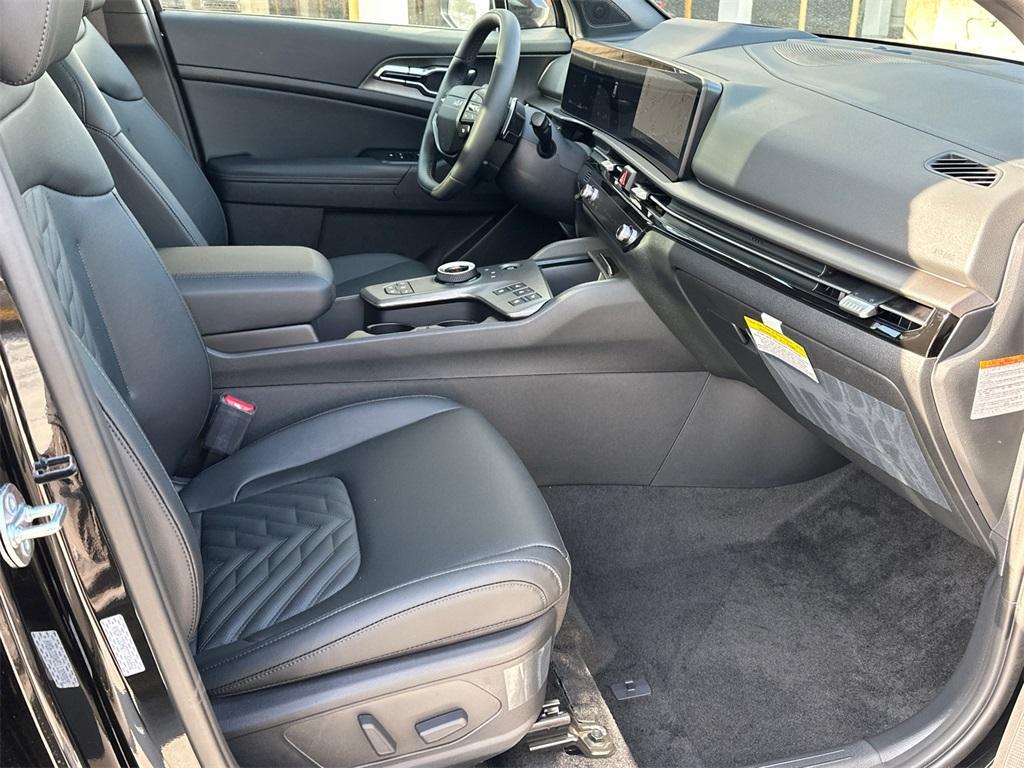 new 2026 Kia Sportage Plug-In Hybrid car, priced at $46,264