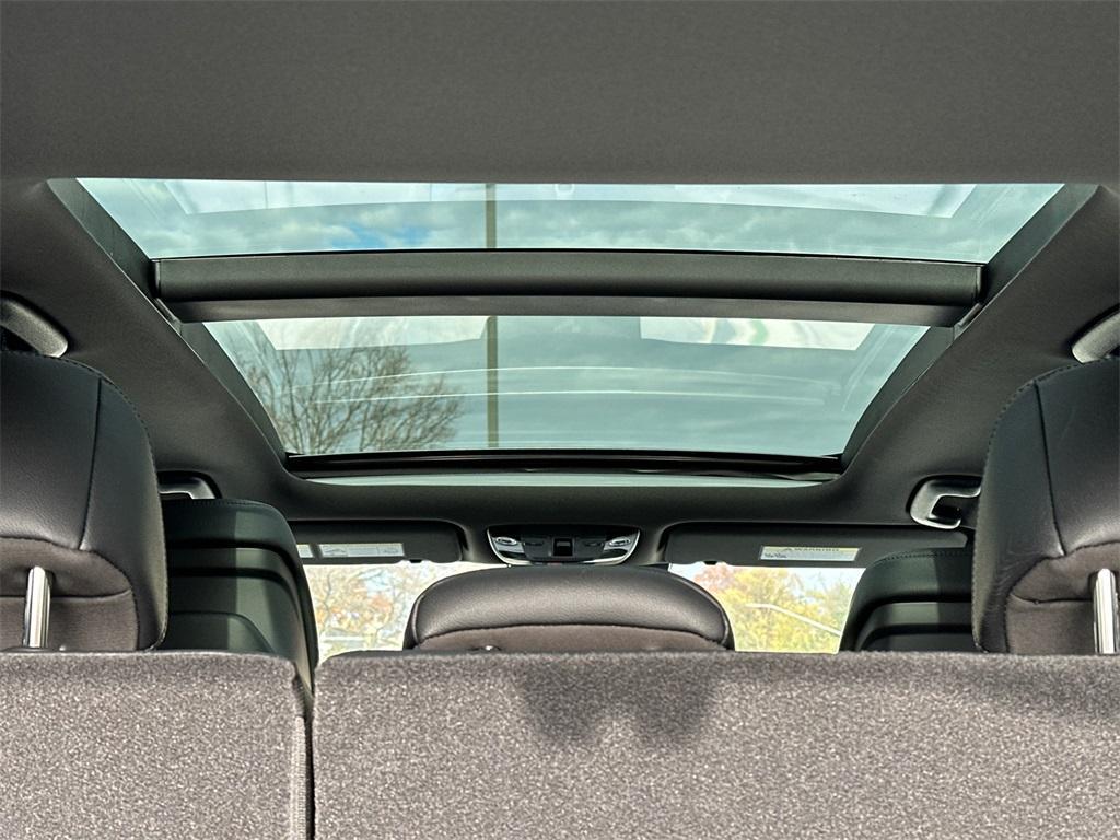 new 2026 Kia Sportage Plug-In Hybrid car, priced at $39,423