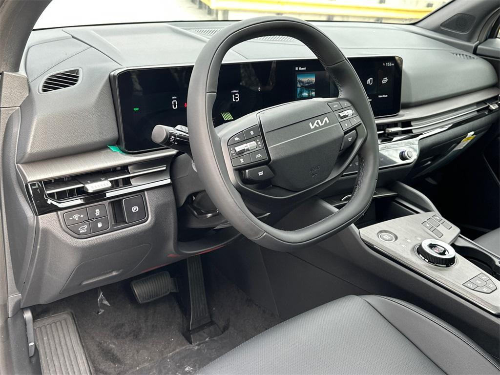 new 2026 Kia Sportage Plug-In Hybrid car, priced at $39,423