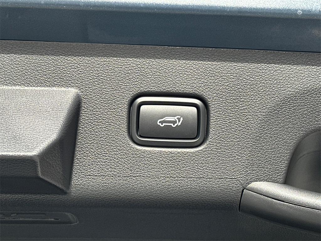 new 2026 Kia Sportage Plug-In Hybrid car, priced at $39,423