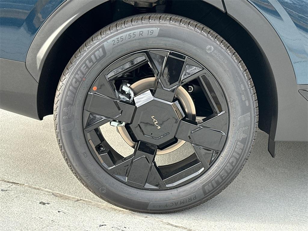 new 2026 Kia Sportage Plug-In Hybrid car, priced at $39,423