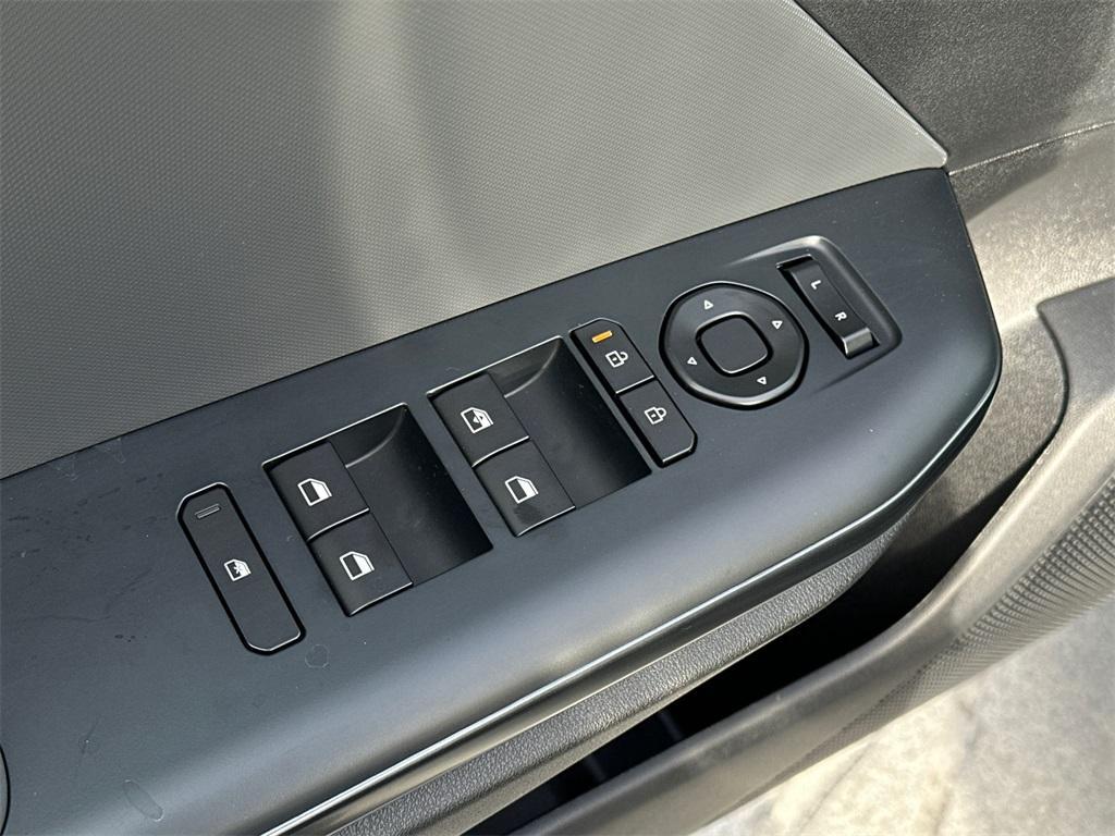 new 2025 Kia K4 car, priced at $22,291