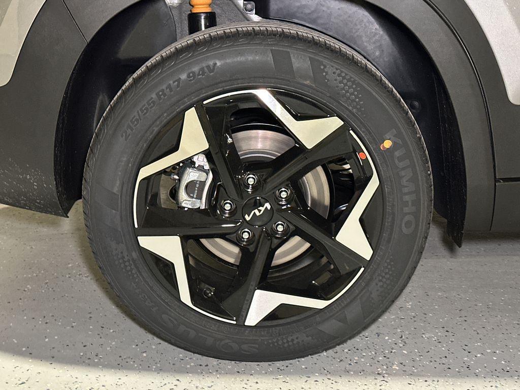 new 2026 Kia Seltos car, priced at $27,037