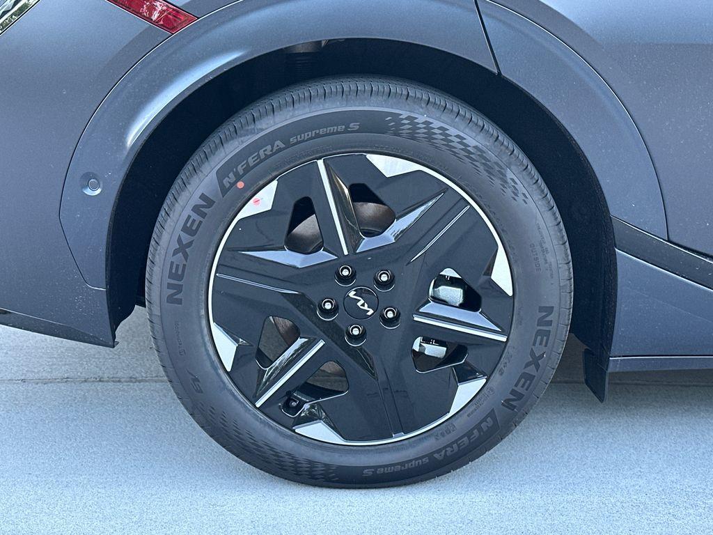 new 2026 Kia EV6 car, priced at $46,426