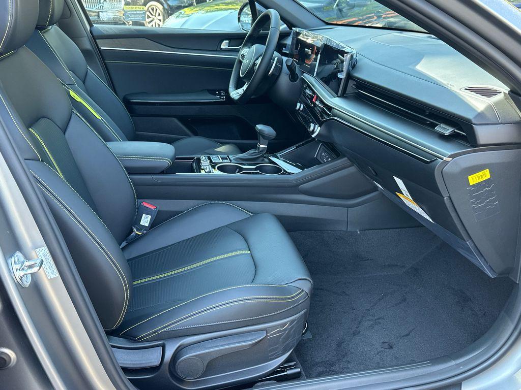 new 2026 Kia K5 car, priced at $35,076
