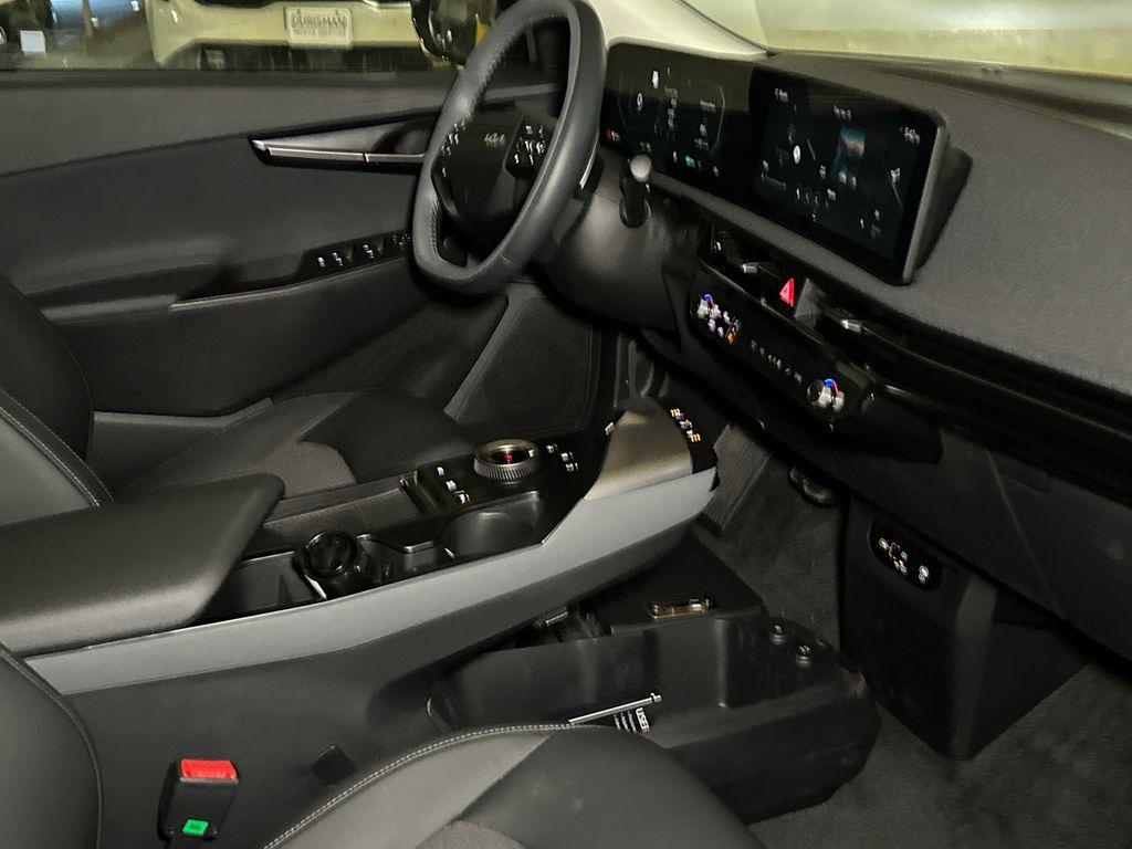 new 2025 Kia EV6 car, priced at $49,097