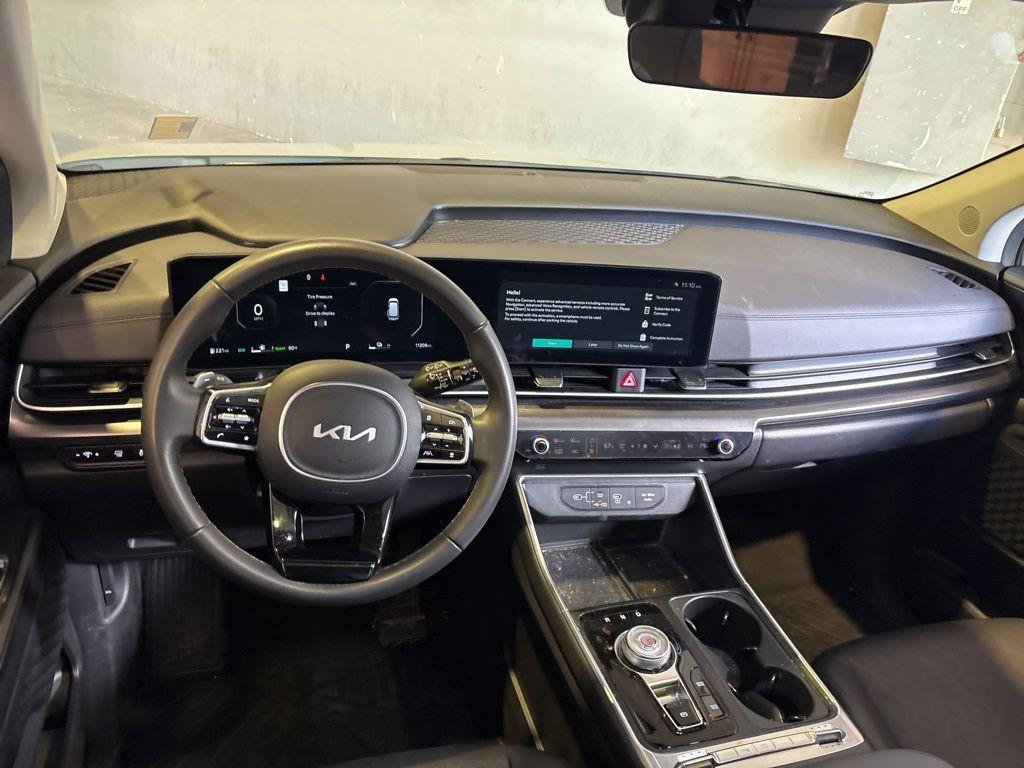 used 2025 Kia Carnival Hybrid car, priced at $44,250