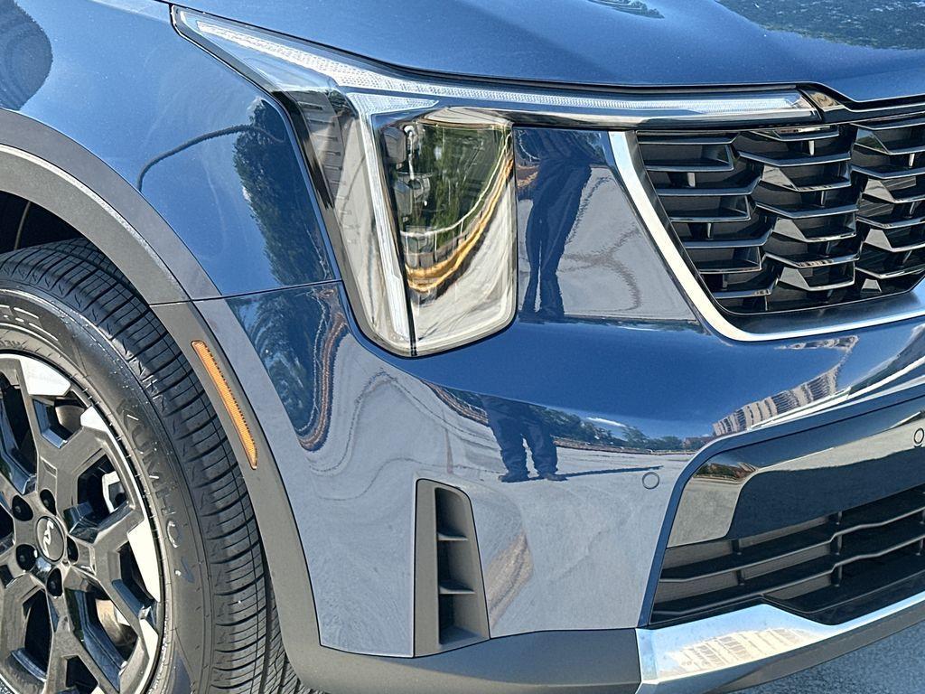 new 2026 Kia Sorento car, priced at $35,574