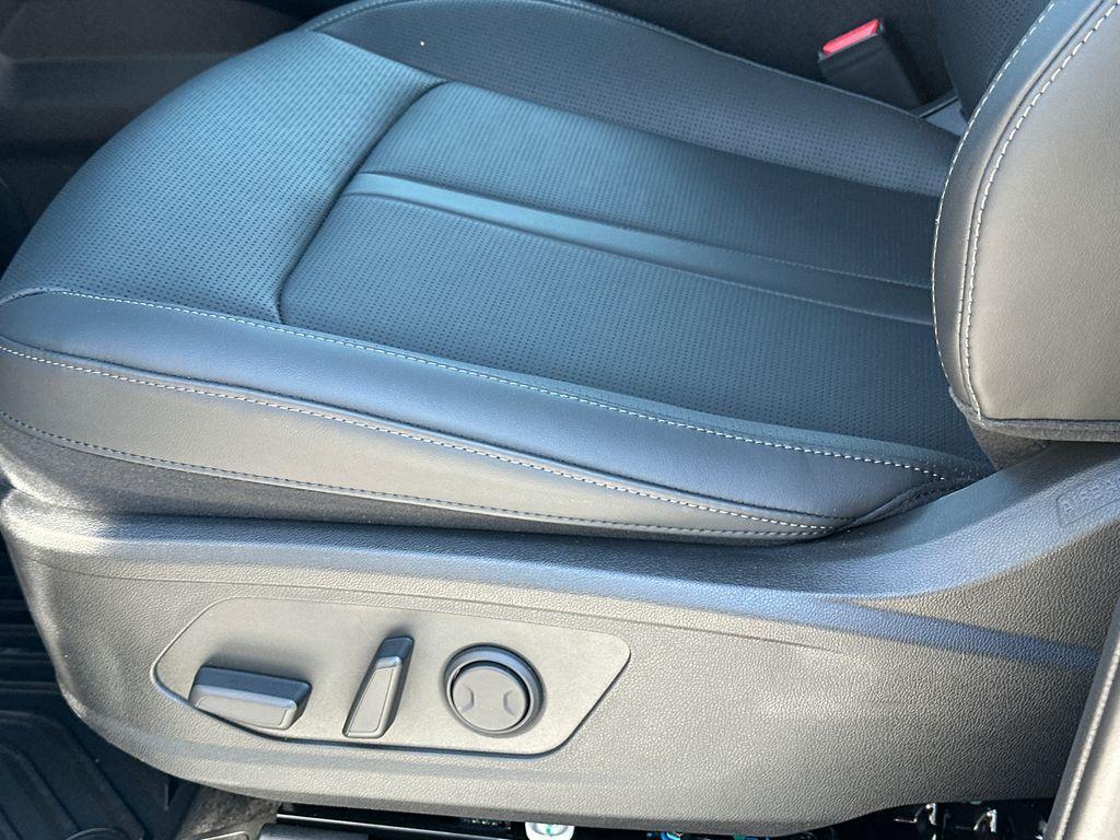 new 2026 Kia Sorento car, priced at $35,574
