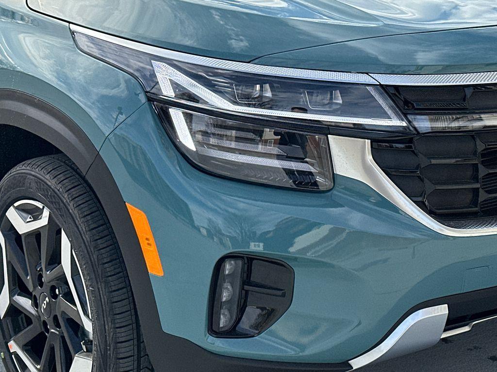 new 2026 Kia Seltos car, priced at $30,559