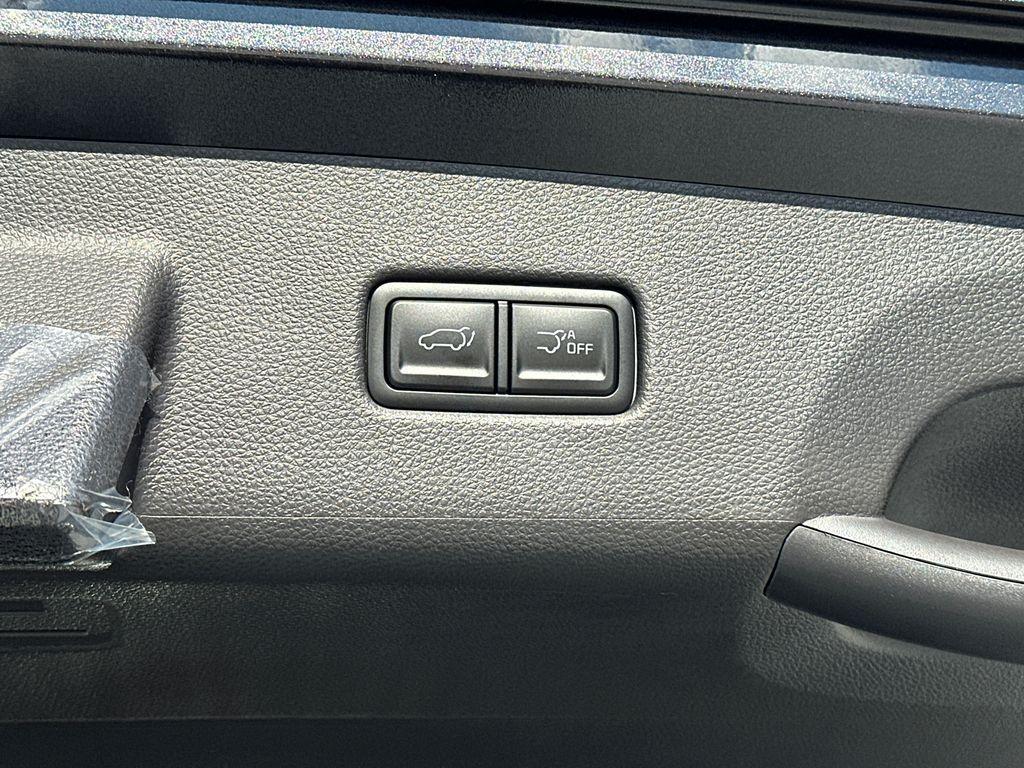 new 2026 Kia Carnival car, priced at $46,304